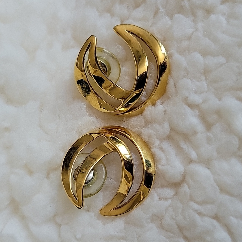 VTG Monet Gold Tone Earrings, Pierced, Stamped